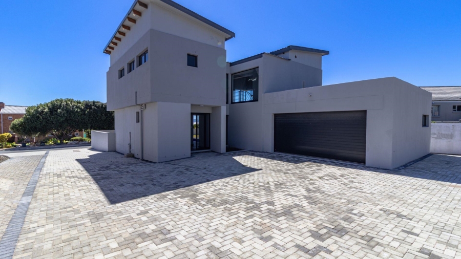 3 Bedroom Property for Sale in De Kelders Western Cape